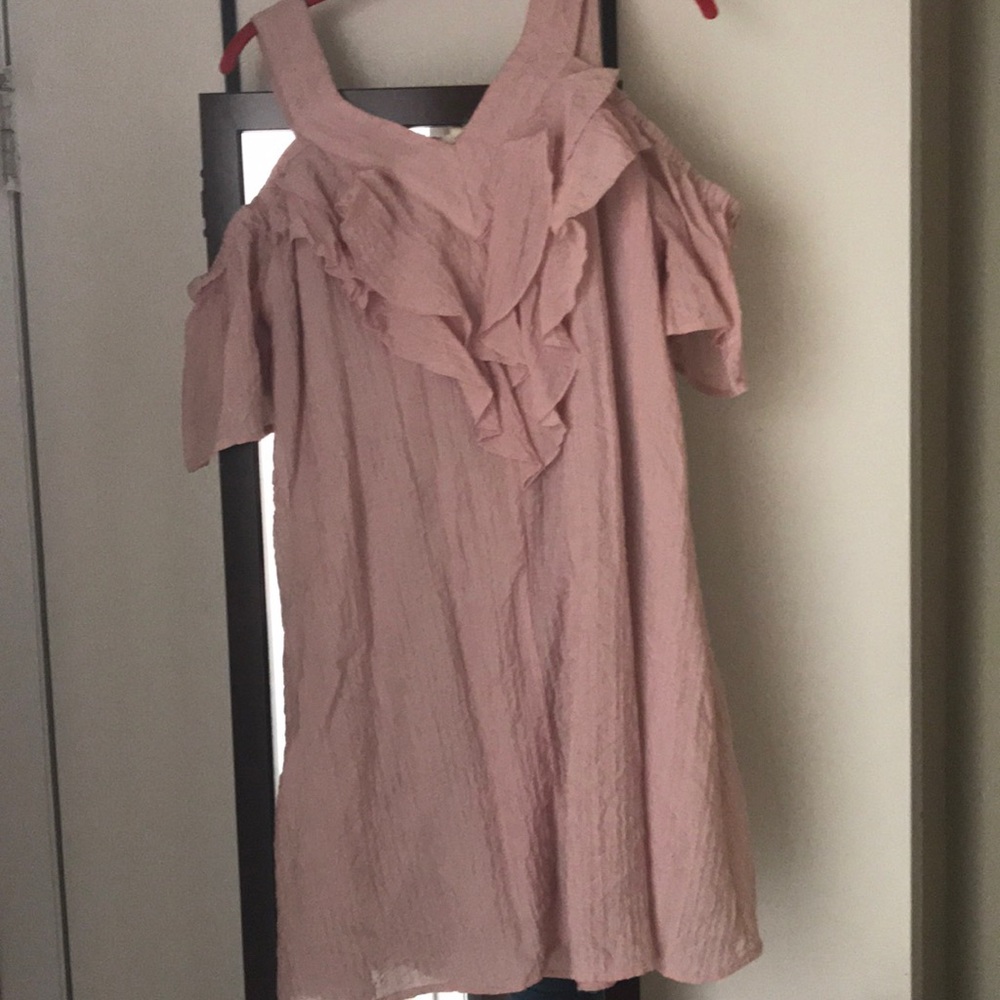 Entro Cold Shoulder Tunic Size L